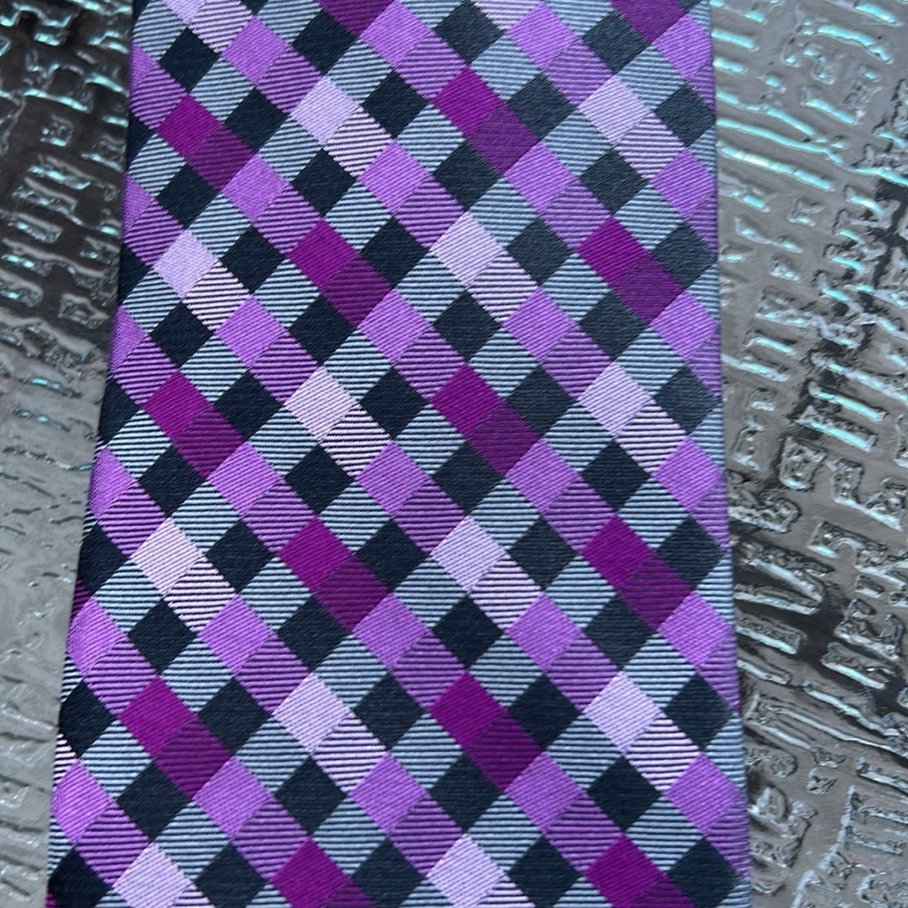 Checked tie - Picture 2 of 4
